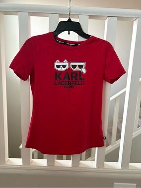 Karl Lagerfeld Red Crewneck Short-Sleeve Tee with Icon Graphic
